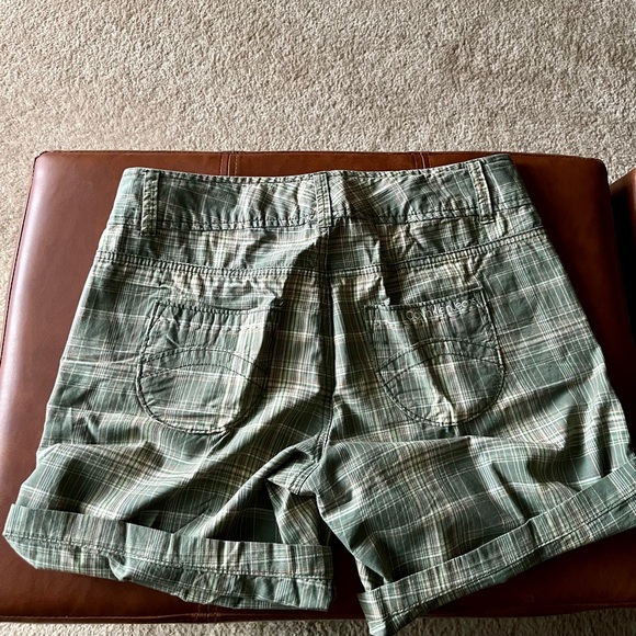 Calvin Klein Jeans - Shorts Size 4 - Picture 2 of 7